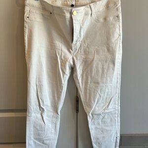 White house black market White Jeggings